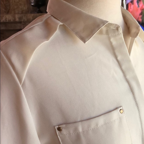 Buttoned down blouse - Picture 4 of 6